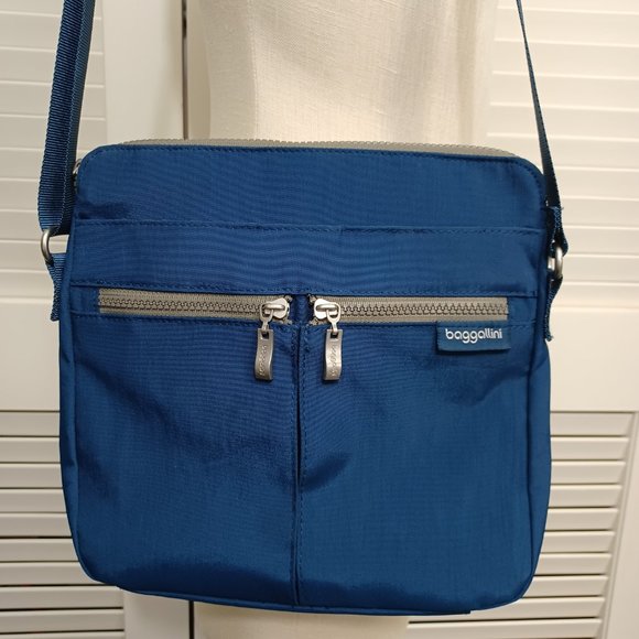 Baggallini Adjustable Crossbody Bag Blue Gray - Picture 2 of 13